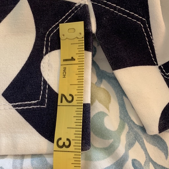 EUC.  Banana Republic fitted top - Picture 7 of 10